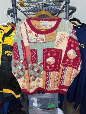 Crystal Kobe Vintage Patchwork Floral Knit Sweater Size S/P